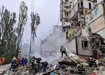 At Least Eight Killed as Russian Missiles Strike Kyiv and Surrounding Areas
