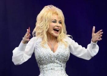 Country Music Icon Dolly Parton Reportedly Dies at 80