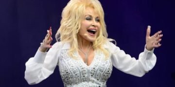 Country Music Icon Dolly Parton Reportedly Dies at 80