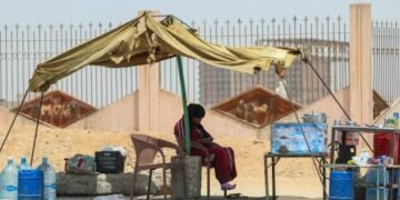 Egypt’s Scorching Heatwave Disrupts Economy, Takes Toll on Workers