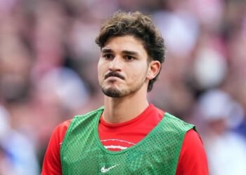 Barcelona Push for Álvarez as Atlético Madrid Draws Firm Line on Transfer