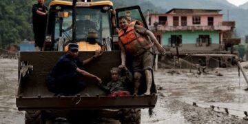 Rescue Teams Struggle to Reach Nepal-Tibet Flood Zone After Death Toll Tops 160