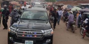 Osogbo Under Tension as Gunfire Erupts Around Governor Adeleke’s Convoy