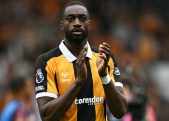 Hull City’s Nigerian defender Semi Ajayi applauds fans on the pitch after the English Premier League football match between Hull City and Manchester United at the MKM Stadium in Kingston upon Hull, eastern England on August 22, 2026. Photo by PAUL ELLIS / AFP
