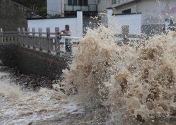 China Orders Mass Evacuation as Powerful Storm Nears