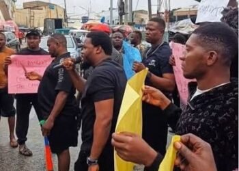 Igbo Traders Protest Chinese Traders Taking Over Nigeria Market as Distributors
