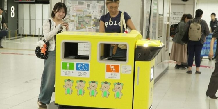 Tokyo’s Shinjuku Station Tests Mobile Robot Bins to Ease Workers’ Load