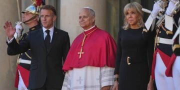 Macron, Pope Leo XIV Raise Concerns Over AI and Nuclear Weapons