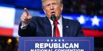 Trump Promises $5,000 Payment to Americans if Republicans Win Midterms