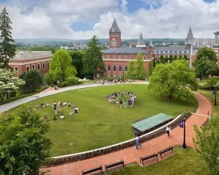 College of the Holy Cross Scholarships and Grants: What Students Need to Know