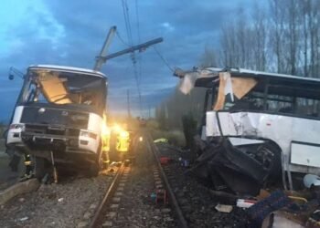 19 Injured as Freight Train Collides with Minibus Near Channel Tunnel in France