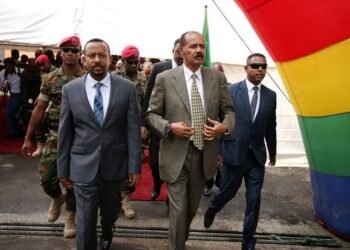 Ethiopia and Eritrea have severed diplomatic ties as fighting intensifies in northern Ethiopia.