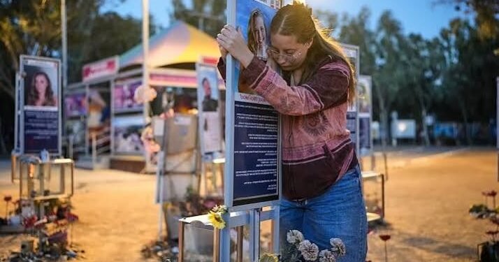 Israelis gather to remember victims of the 7 October attacks