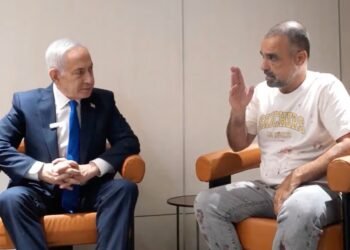 Benjamin Netanyahu praises passenger and pilot after Flydubai flight incident