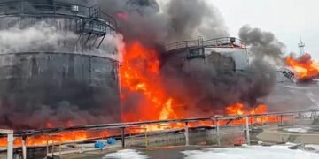 Zelensky Says Ukraine Will Resume Refinery Strikes