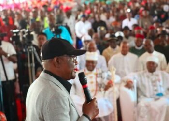 Wike Challenges Amaechi Over 24 Years in Public Office
